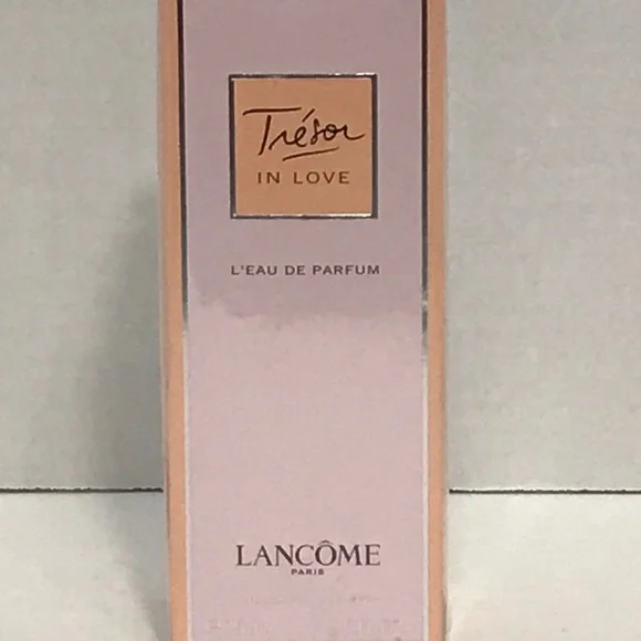 Lancôme Tresor In Love perfume - Picture 2 of 6